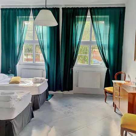 住宿加早餐酒店 Moryn 3*